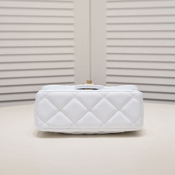 シャネルバッグ内部構造